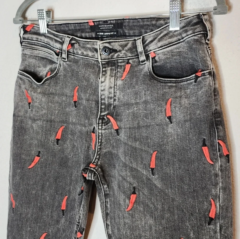 Scotch & Soda Pepper Embroidered Slim‎ Boyfriend Grey jeans.  Size 26.